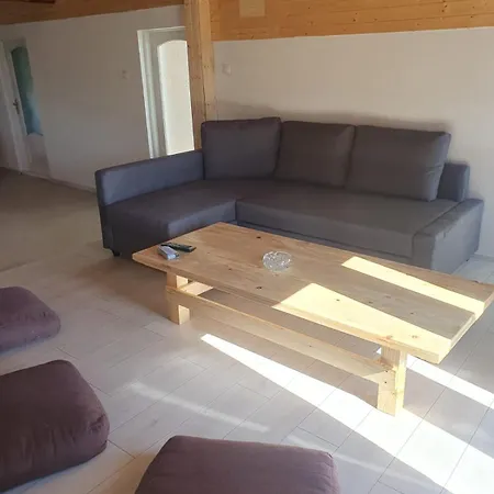 بيت ضيافة Casa Cristian Limanu